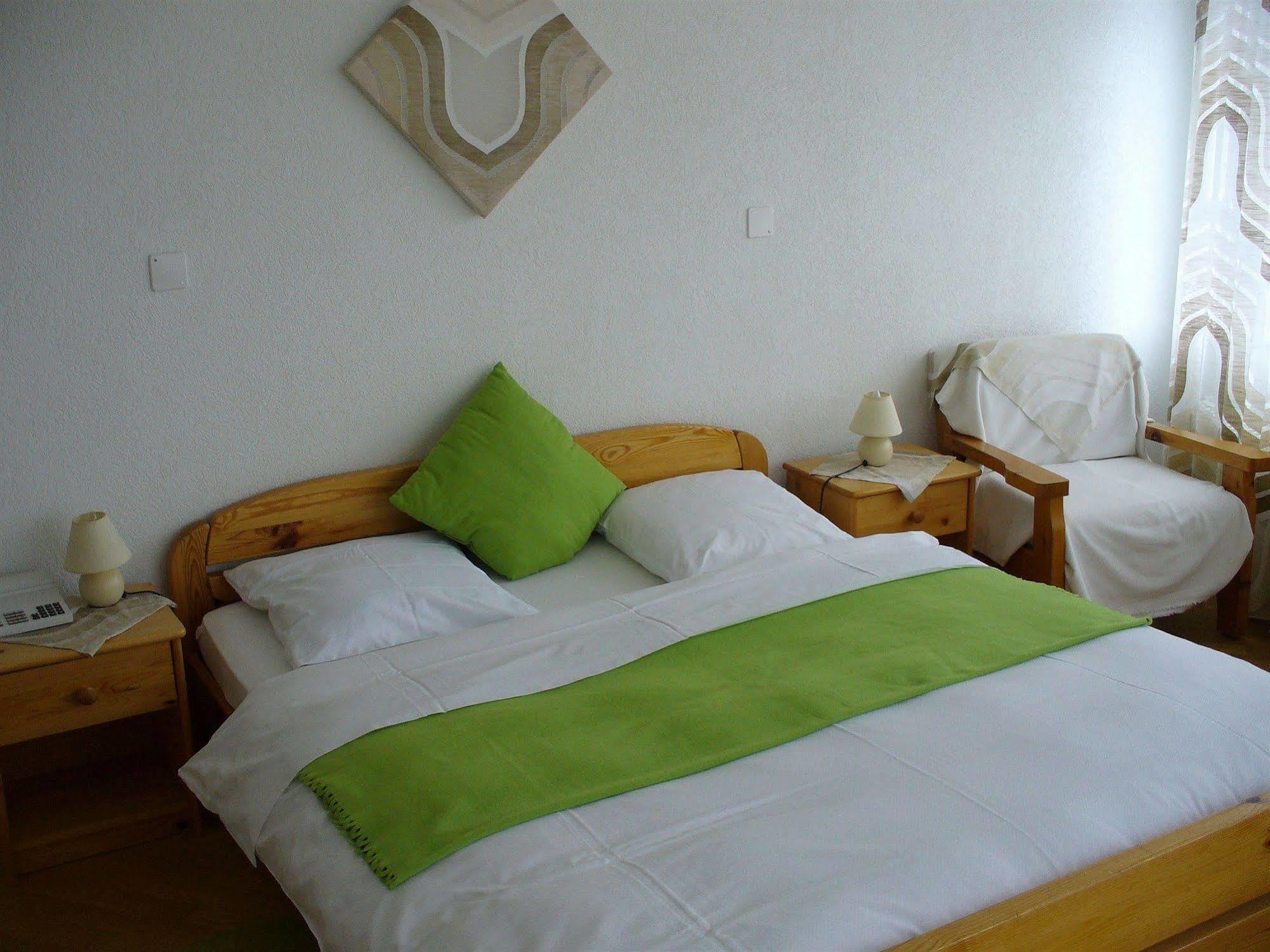 Hostellerie D'Orzival แวร์โกแร็ง ภายนอก รูปภาพ